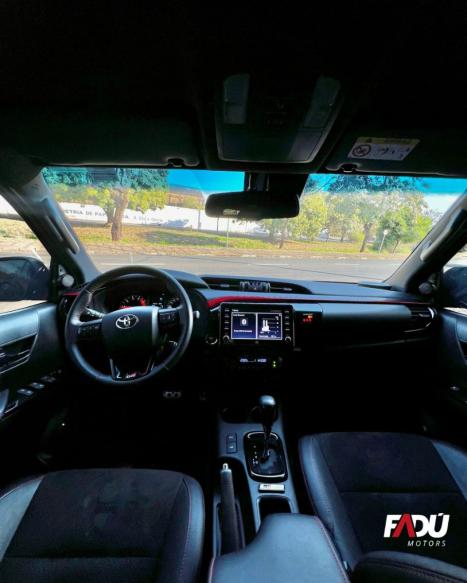 TOYOTA Hilux Caminhonete 2.8 16V GR SPORT 4X4 TURBO DIESEL CABINE DUPLA AUTOMTICO, Foto 9