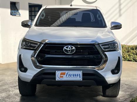 TOYOTA Hilux Caminhonete 2.8 4P 4X4 DIESEL CABINE DUPLA, Foto 1