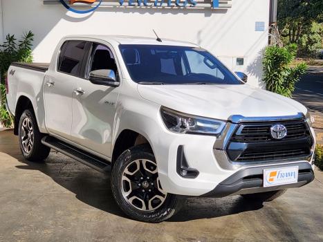 TOYOTA Hilux Caminhonete 2.8 16V SRV 4X4 DIESEL CABINE DUPLA AUTOMTICO, Foto 2