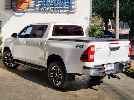 TOYOTA Hilux Caminhonete 2.8 16V SRV 4X4 DIESEL CABINE DUPLA AUTOMTICO, Foto 5