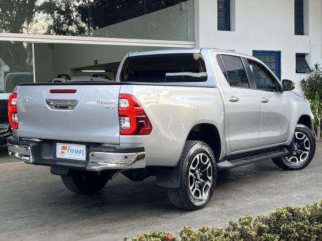 TOYOTA Hilux Caminhonete 2.8 16V 4P SRX DIESEL CABINE DUPLA, Foto 4