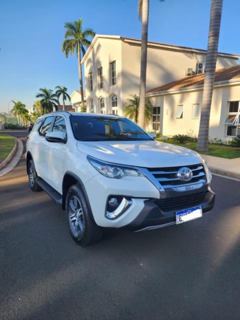 TOYOTA Hilux SW4 2.7 16V 4P SR FLEX AUTOMTICO, Foto 3