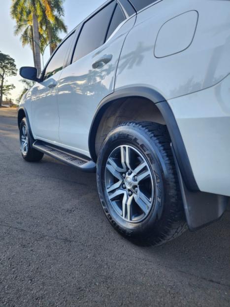 TOYOTA Hilux SW4 2.7 16V 4P SR FLEX AUTOMTICO, Foto 6