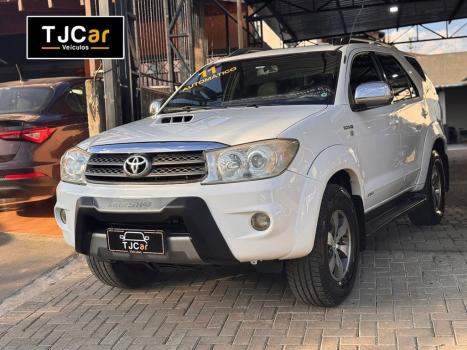 TOYOTA Hilux SW4 2.8 4P SRX 4X4 TURBO DIESEL AUTOMTICO, Foto 1