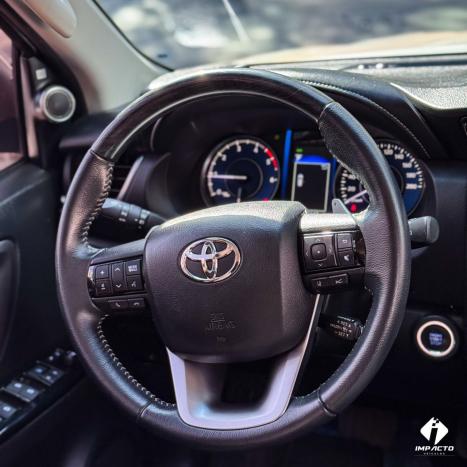 TOYOTA Hilux SW4 2.8 16V 4P SRX 4X4 7 LUGARES TURBO DIESEL AUTOMTICO, Foto 11