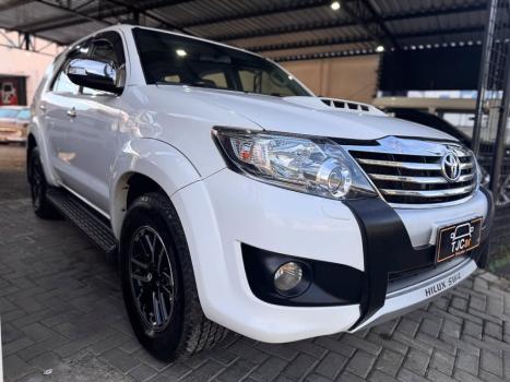 TOYOTA Hilux SW4 3.0 16V 4P SRV 4X4 7 LUGARES TURBO DIESEL AUTOMTICO, Foto 8