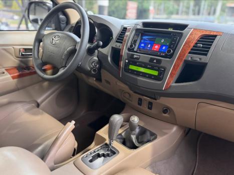 TOYOTA Hilux SW4 3.0 16V 4P SRV 4X4 7 LUGARES TURBO DIESEL AUTOMTICO, Foto 6