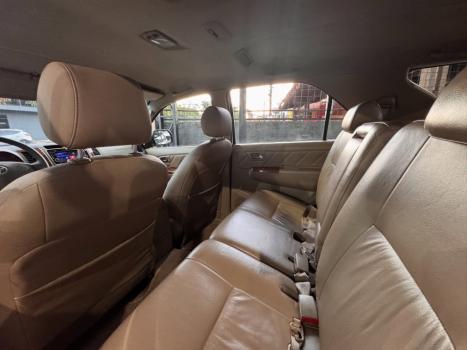 TOYOTA Hilux SW4 3.0 16V 4P SRV 4X4 7 LUGARES TURBO DIESEL AUTOMTICO, Foto 16