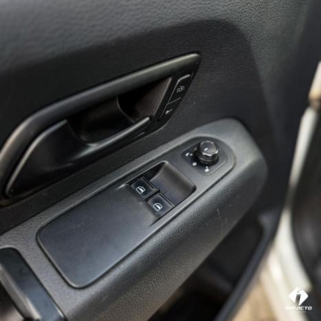 VOLKSWAGEN Amarok 2.0 16V 4X4 CABINE SIMPLES TURBO INTERCOOLER, Foto 2