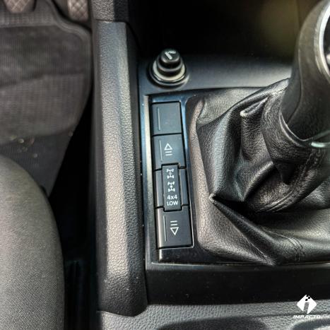 VOLKSWAGEN Amarok 2.0 16V 4X4 CABINE SIMPLES TURBO INTERCOOLER, Foto 9