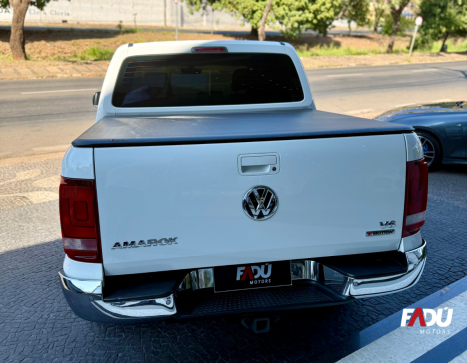 VOLKSWAGEN Amarok 3.0 V6 CABINE DUPLA HIGHLINE 4X4 TURBO INTERCOOLER AUTOMTICO, Foto 9