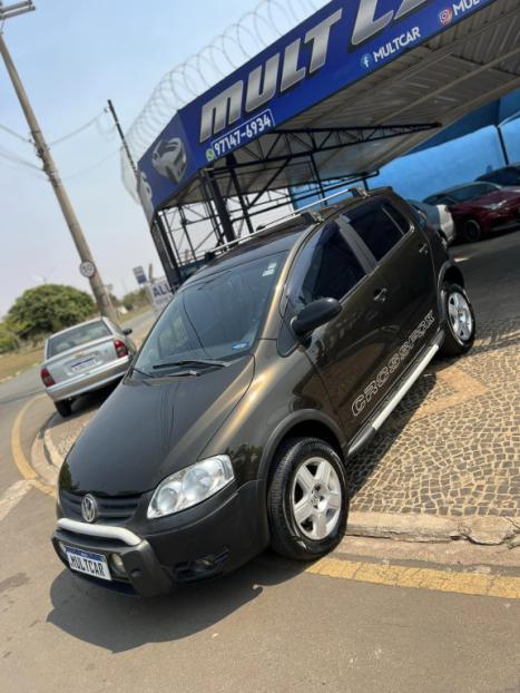 VOLKSWAGEN Crossfox 1.6 4P FLEX, Foto 2