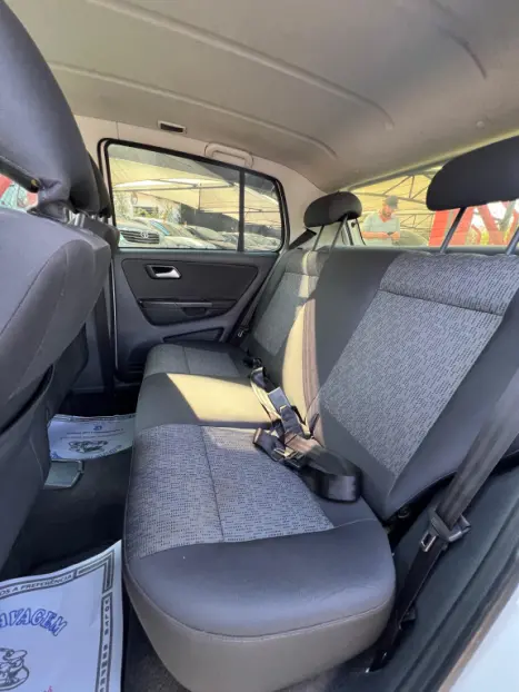 VOLKSWAGEN Fox 1.6 4P, Foto 10