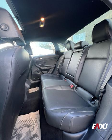 VOLKSWAGEN Jetta 1.4 4P 250 TSI R-LINE AUTOMTICO, Foto 13