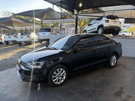 VOLKSWAGEN Jetta 2.0 4P FLEX CONFORTLINE TIPTRONIC AUTOMTICO, Foto 3