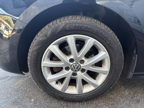 VOLKSWAGEN Jetta 2.0 4P FLEX CONFORTLINE TIPTRONIC AUTOMTICO, Foto 4