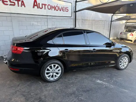 VOLKSWAGEN Jetta 2.0 4P FLEX CONFORTLINE TIPTRONIC AUTOMTICO, Foto 7