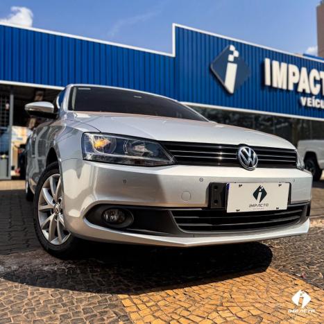 VOLKSWAGEN Jetta 2.0 4P FLEX CONFORTLINE TIPTRONIC AUTOMTICO, Foto 3
