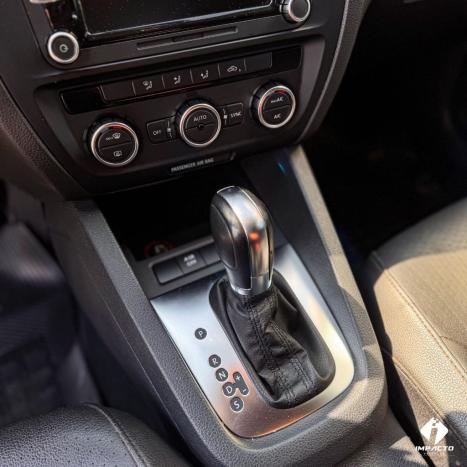 VOLKSWAGEN Jetta 2.0 4P FLEX CONFORTLINE TIPTRONIC AUTOMTICO, Foto 14