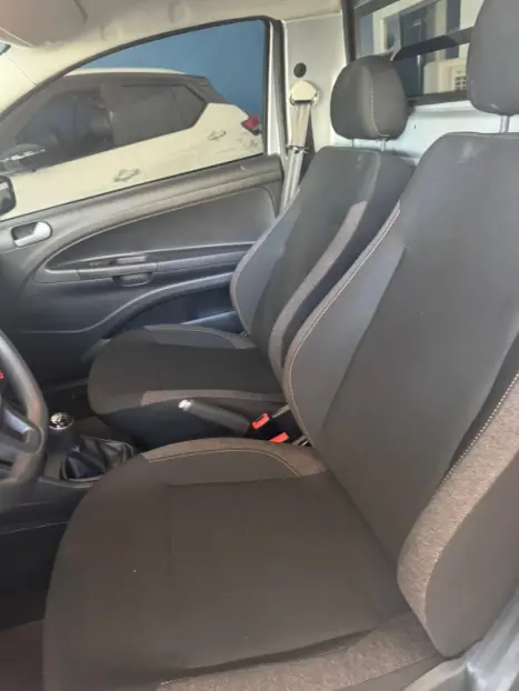 VOLKSWAGEN Saveiro 1.6 16V FLEX MSI ROBUST CABINE SIMPLES, Foto 5