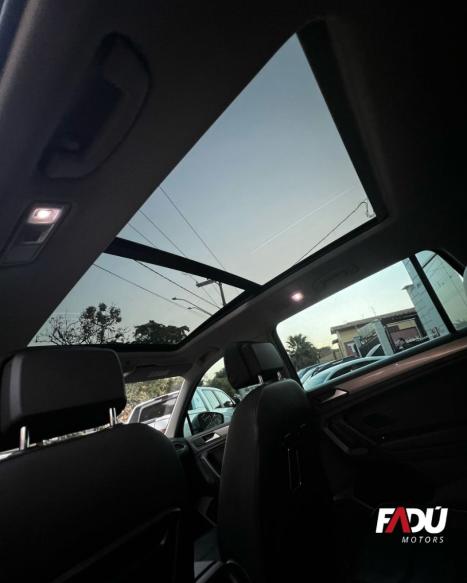 VOLKSWAGEN Tiguan 1.4 250 TSI TOTAL FLEX ALLSPACE COMFORTLINE TURBO AUTOMTICO TIPTRONIC, Foto 15