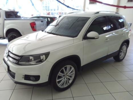 VOLKSWAGEN Tiguan 2.0 16V 4P TSI 4WD TURBO AUTOMTICO, Foto 2