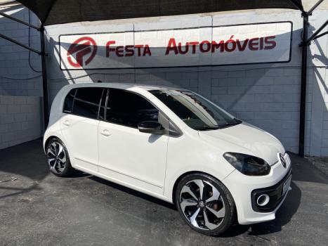 VOLKSWAGEN UP 1.0 12V RED BLACK WHITE FLEX, Foto 1