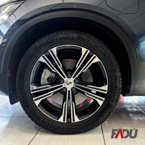 VOLVO XC40 1.5 16V 4P T5 RECHARGE HBRIDO INSCRIPTION GEARTRONIC AUTOMTICO, Foto 3