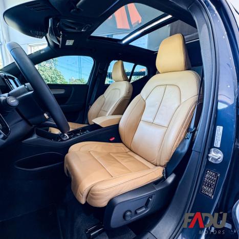 VOLVO XC40 1.5 16V 4P T5 RECHARGE HBRIDO INSCRIPTION GEARTRONIC AUTOMTICO, Foto 4