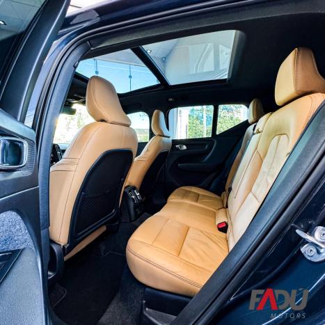 VOLVO XC40 1.5 16V 4P T5 RECHARGE HBRIDO INSCRIPTION GEARTRONIC AUTOMTICO, Foto 10