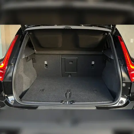 VOLVO XC40 2.0 16V 4P T5 TURBO R-DESIGN AWD GEARTRONIC AUTOMTICO, Foto 7