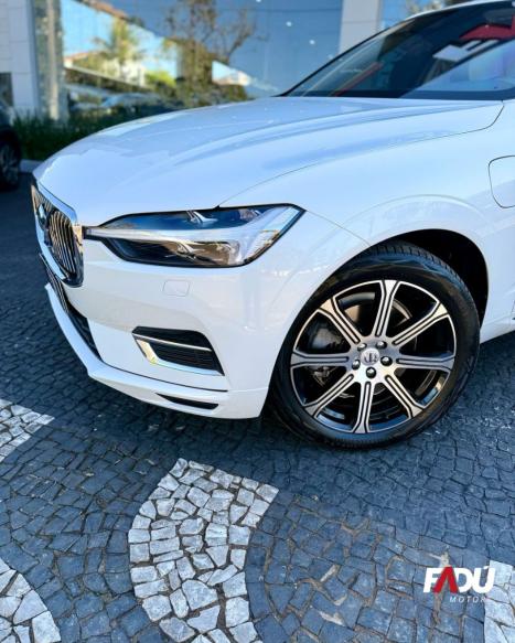 VOLVO XC60 2.0 16V 4P T8 HYBRID INSCRIPTION AWD GEARTRONIC AUTOMTICO, Foto 4