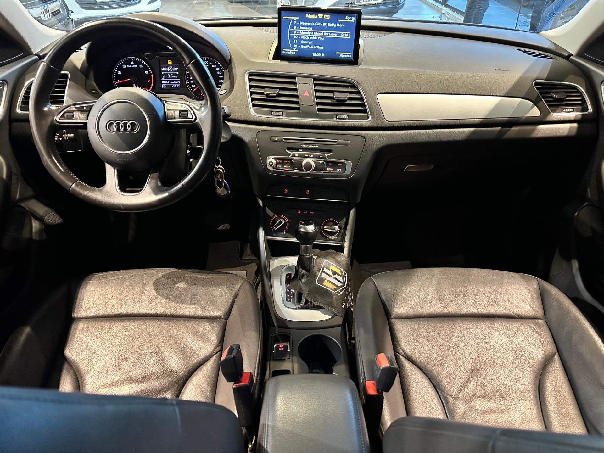 AUDI Q3 - Foto