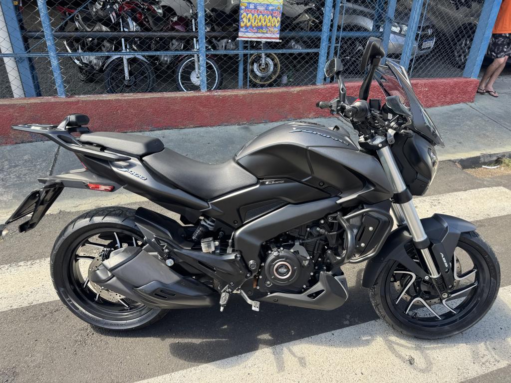 BAJAJ Dominar 400 - Foto