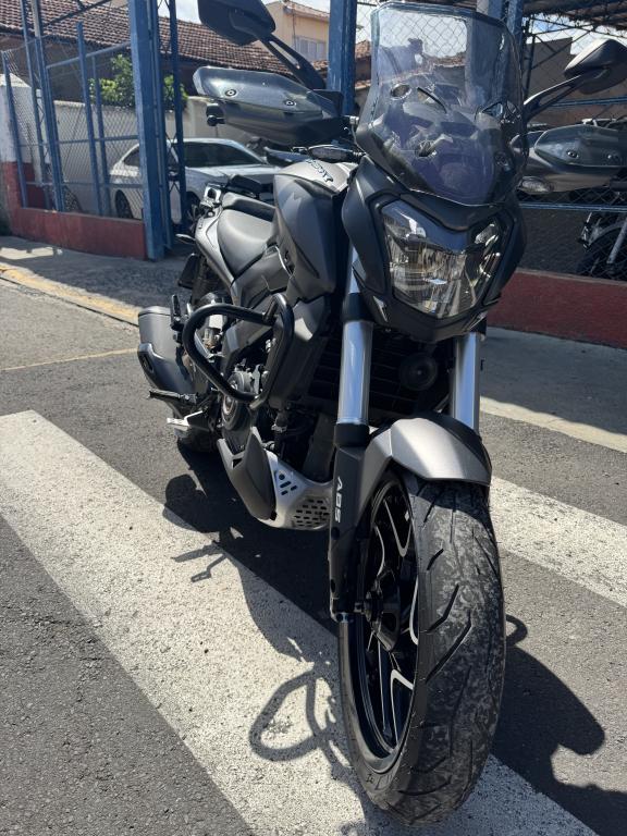 BAJAJ Dominar 400 - Foto