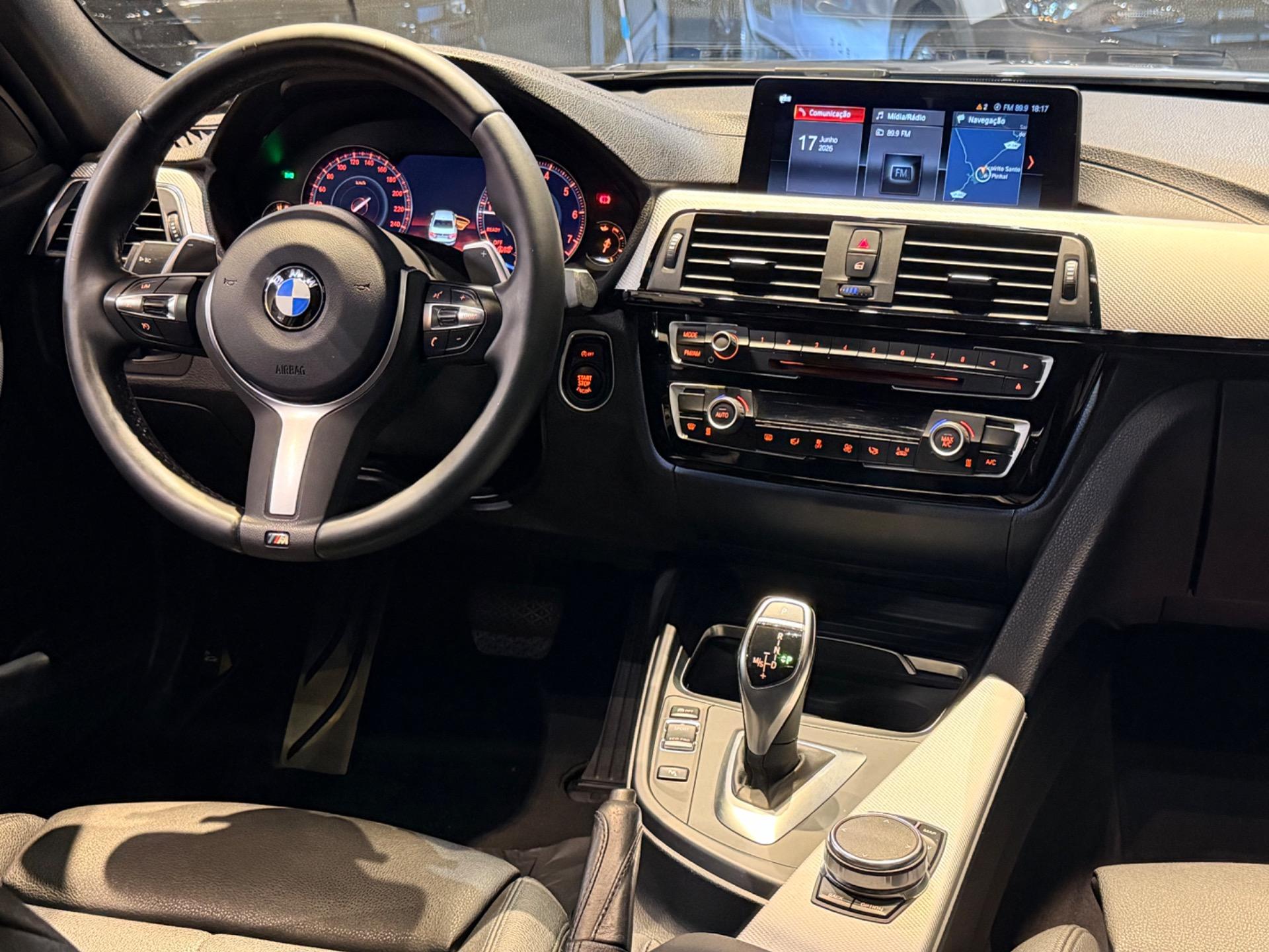 BMW 320I - Foto
