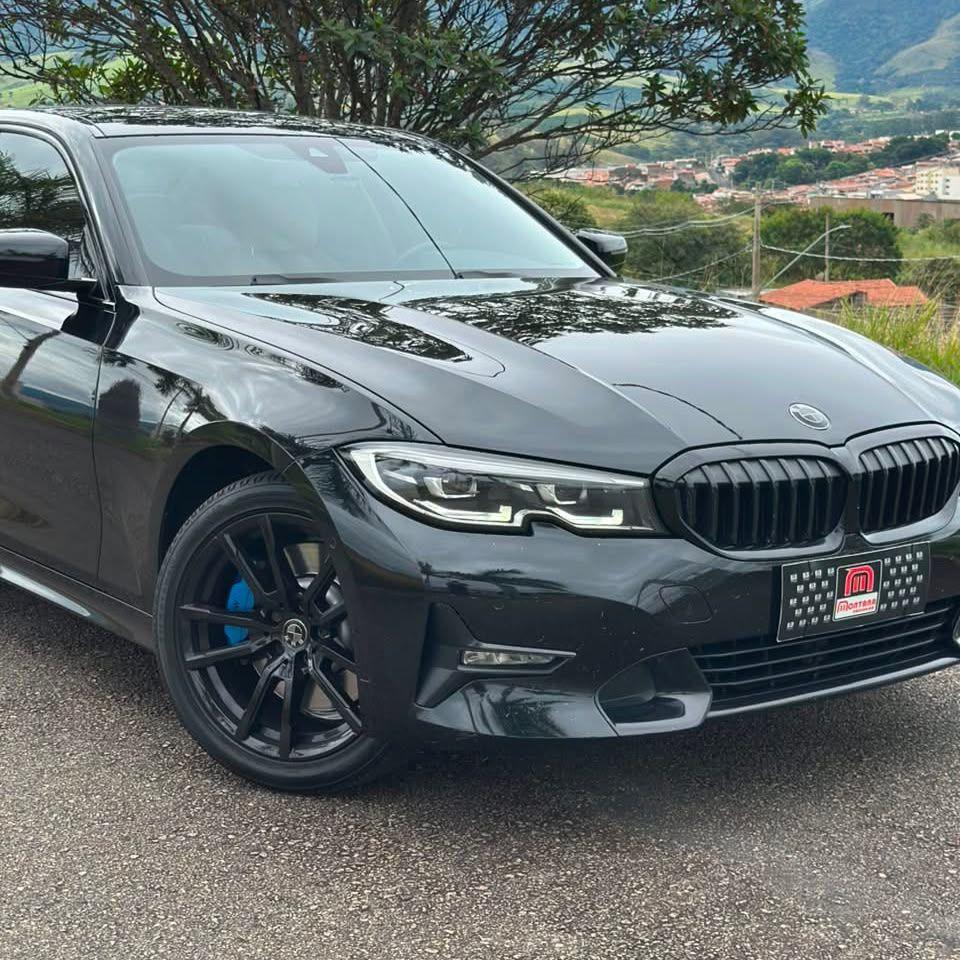 BMW 330I - Foto