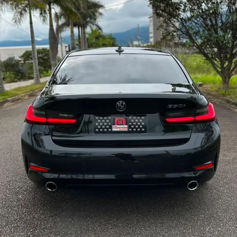 BMW 330I - Foto