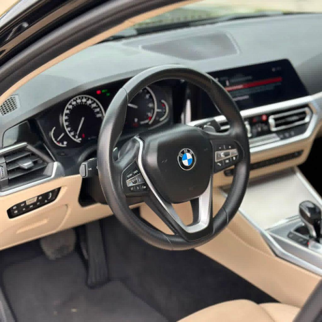 BMW 330I - Foto