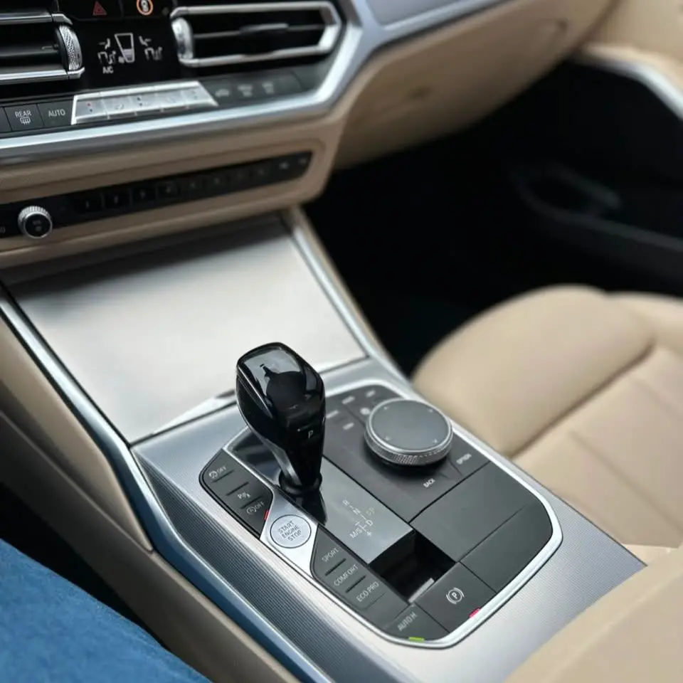 BMW 330I - Foto