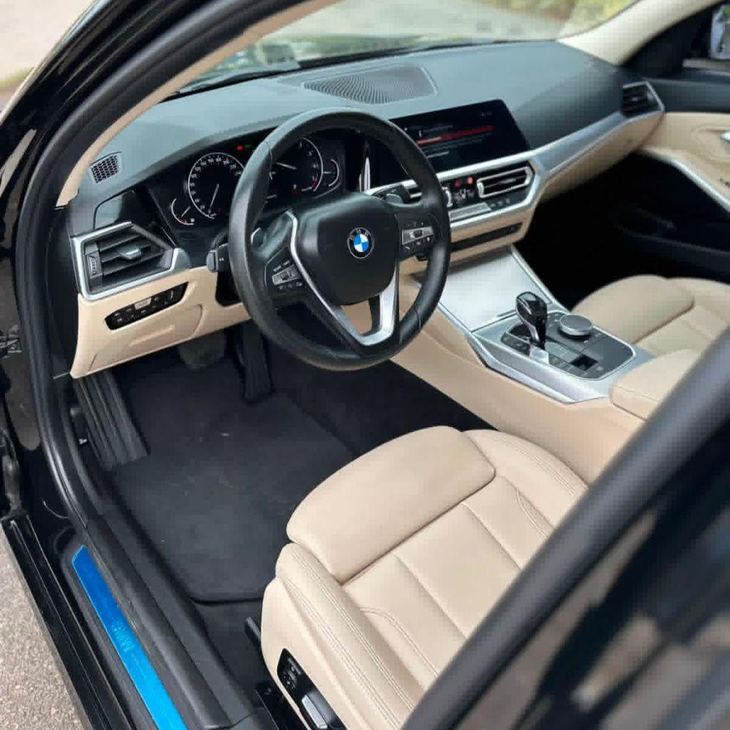 BMW 330I - Foto