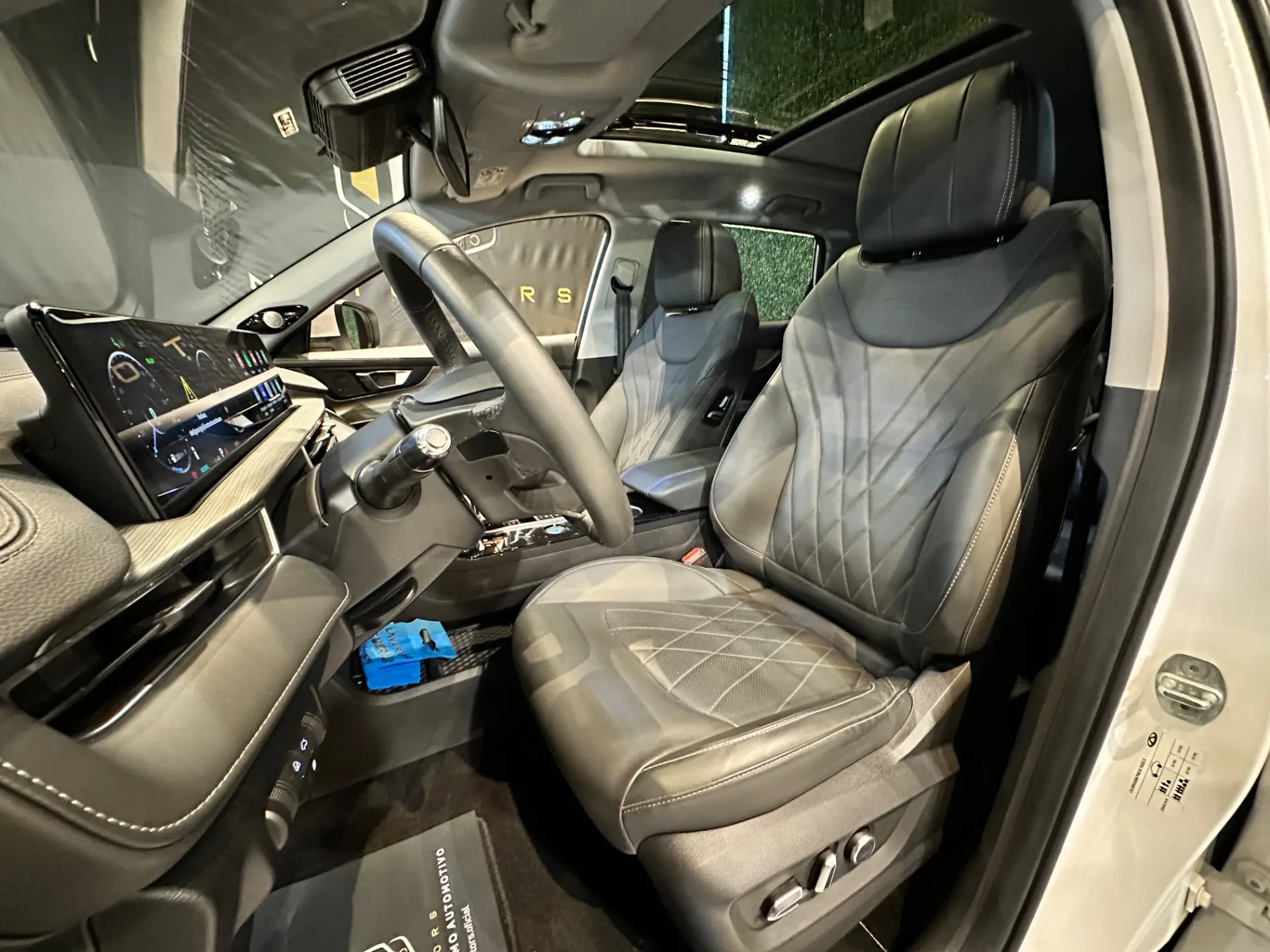 CHERY Tiggo 8 Pro - Foto