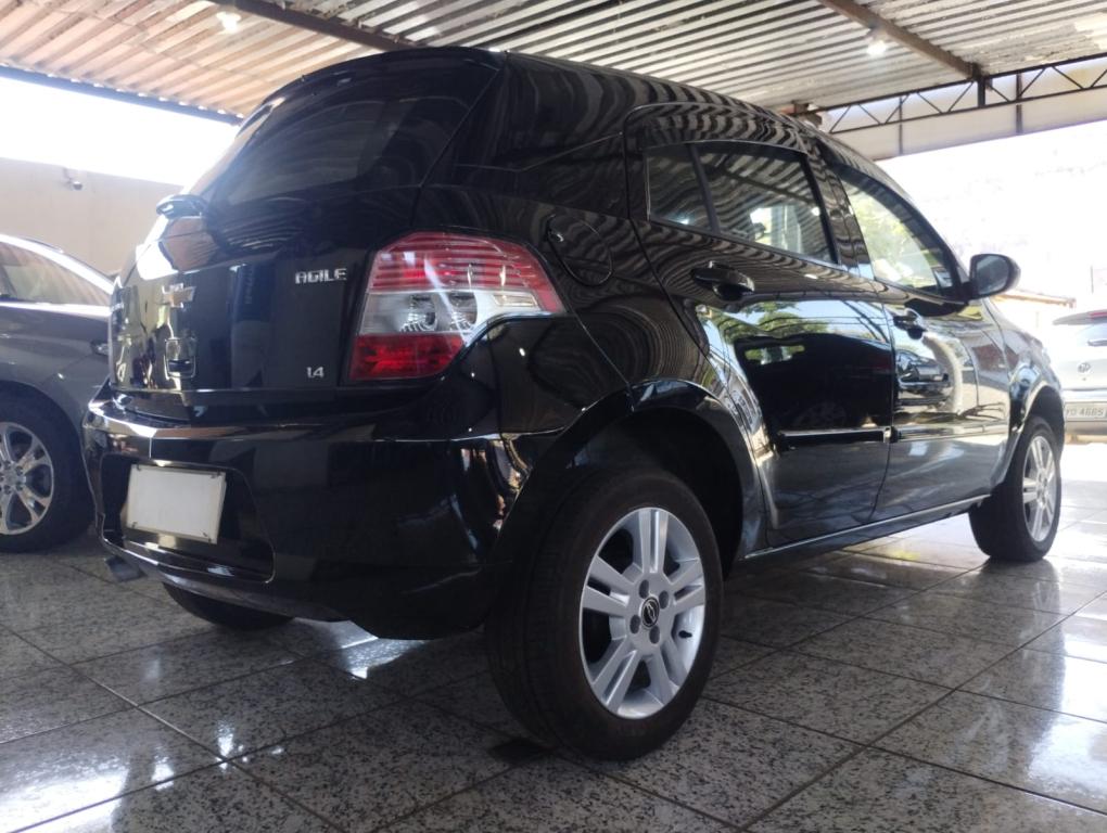 CHEVROLET Agile - Foto