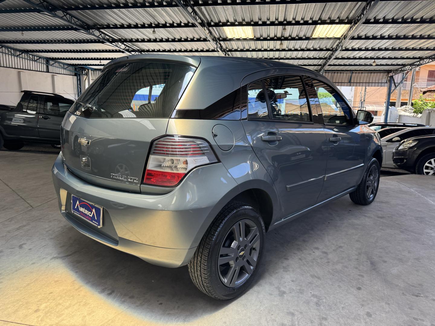 CHEVROLET Agile - Foto