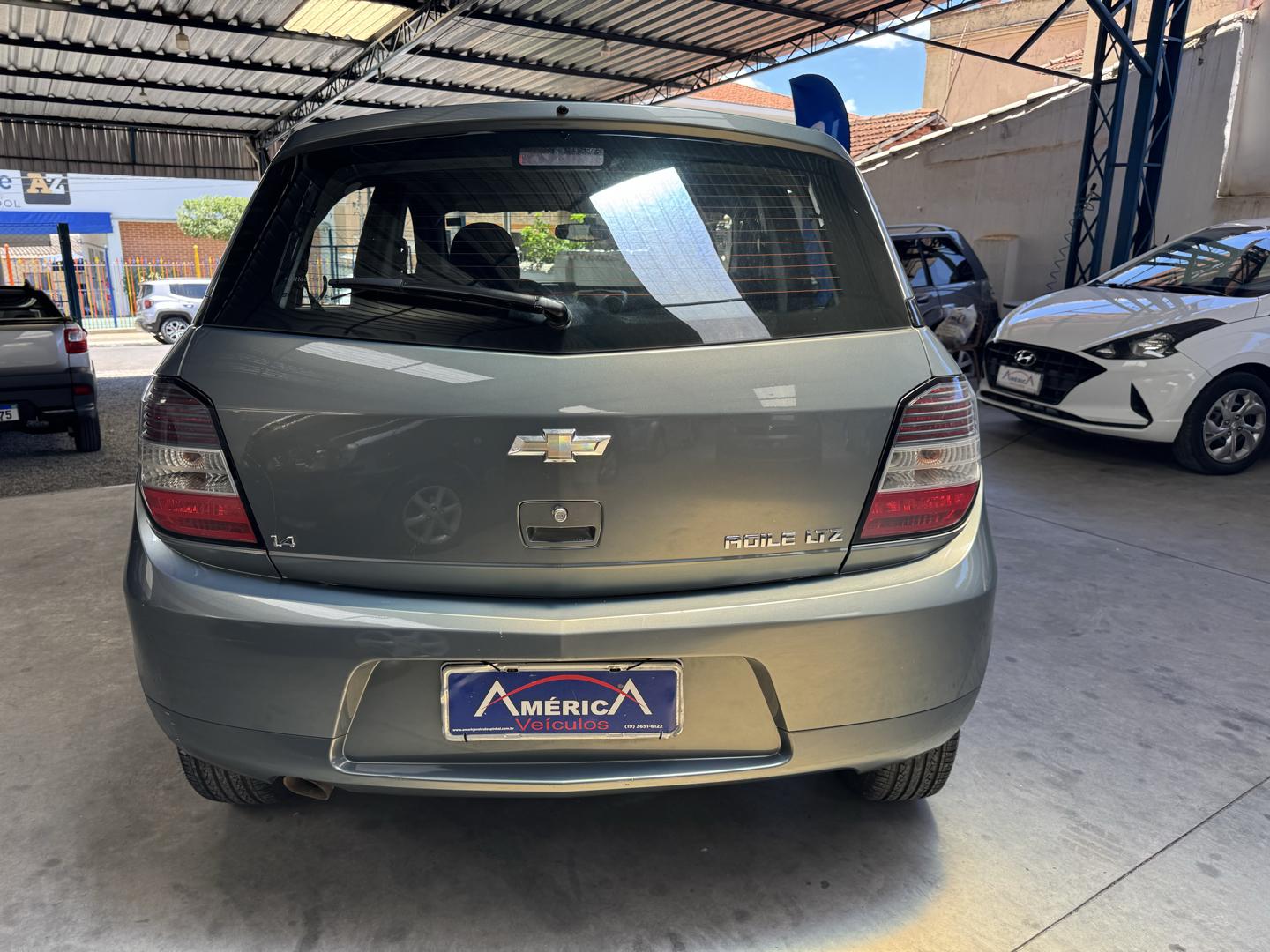 CHEVROLET Agile - Foto