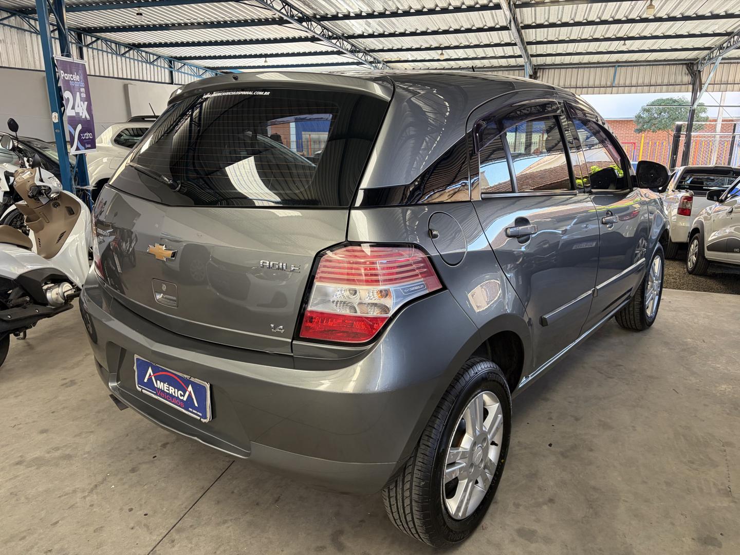 CHEVROLET Agile - Foto