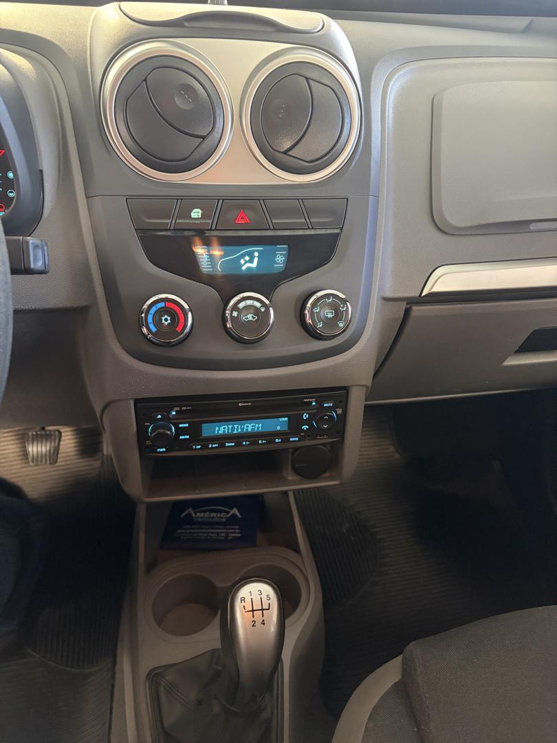 CHEVROLET Agile - Foto