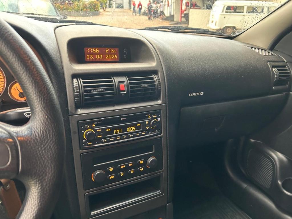 CHEVROLET Astra Hatch - Foto