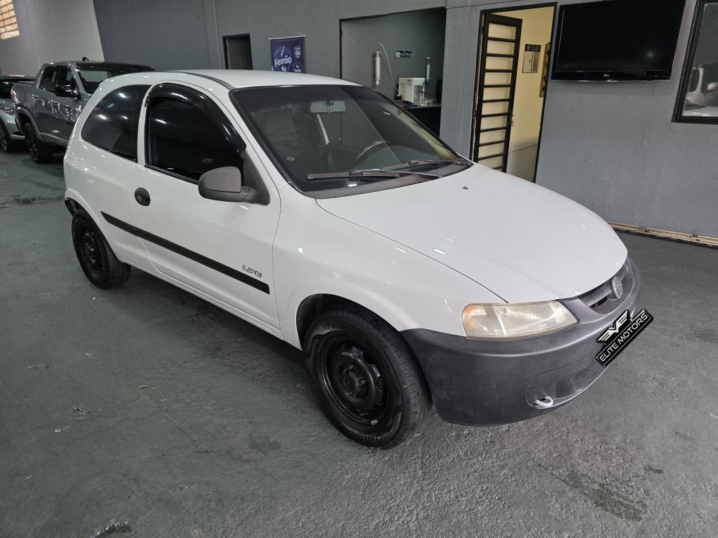 CHEVROLET Celta - Foto