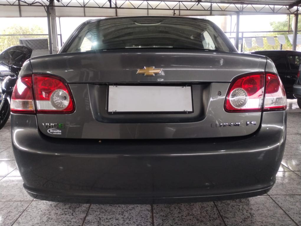 CHEVROLET Classic Sedan - Foto